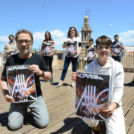 Participants en el mural musical dels 50 anys d'ACPV.