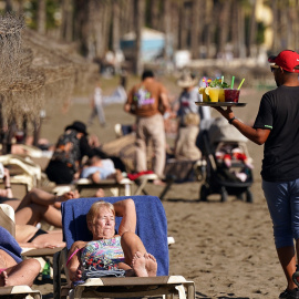 Imagen de archivo de una playa en Málaga.