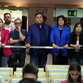 Oriol Junqueras i altres membres del partit seguint la compareixença de Pere Aragonès.