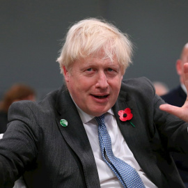 El primer ministro británico, Boris Johnson, gesticula durante una sesión en la COP26 en Glasgow.