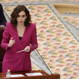 La presidenta de la Comunidad de Madrid, Isabel Díaz Ayuso, durante un pleno de la Asamblea de Madrid, a 16 de diciembre de 2021, en Madrid.