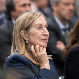 La diputada del PP Ana Pastor durante el acto homenaje a los médicos y profesionales sanitarios españoles por su entrega durante la pandemia, a 17 de mayo de 2024, en Madrid.