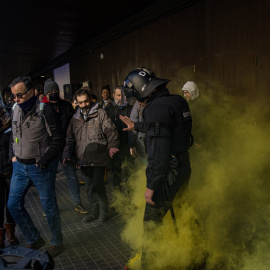 Cargas policiales de los Mossos d'Esquadra en la ronda Sant Pere, a 19 de enero de 2023, en Barcelona.