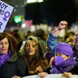 Denuncian que la empresa que gestiona el centro contra la violencia machista de Santander precariza las condiciones del personal