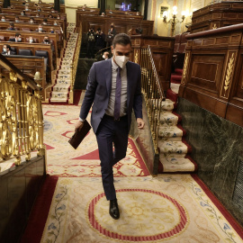 10/2/22-El presidente del Gobierno, Pedro Sánchez, en una sesión plenaria marcada por el Debate sobre el estado de la Nación, así como sobre la aún pendiente renovación del Consejo General del Poder Judicial (Madrid, a 15 de diciembre de 2021).