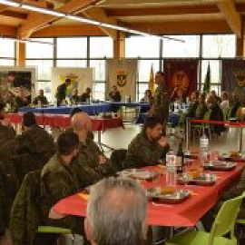 Defensa gastó hasta julio más de 17,6 millones de euros en cantinas pero no tiene dinero para activar a los reservistas