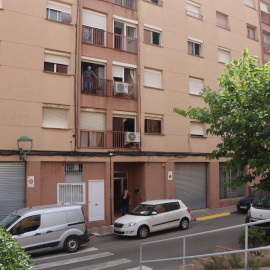 Façana del pis del bloc Sant Maties del barri tarragoní de Sant Pere i Sant Pau on ha tingut lloc el matricidi