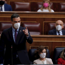 26/05/2021.- El presidente del Gobierno, Pedro Sánchez, durante su intervención en la sesión de control al Ejecutivo de este miércoles en el Congreso. EFE/ Emilio Naranjo