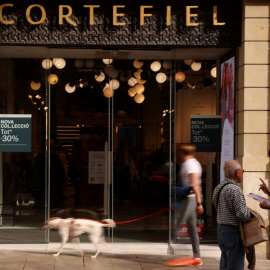 Una tienda de Cortefiel en Barcelona. REUTERS/Nacho Doce