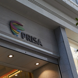 Logo de Grupo Prisa en sus oficinas en la Gran Vía de  Madrid. E.P./Jesús Hellín