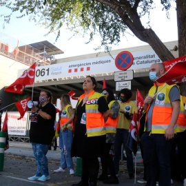 Acció de protesta dels treballadors del 061 davant la seu de l'Hospitalet el passat 19 d'octubre.