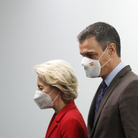 Pedro Sánchez y Úrsula von der Leyen, este sábado en el Palacio de la Moncloa.