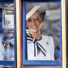 La princesa de Gales, Kate Middleton,  en la carroza durante el desfile en Londres, Gran Bretaña, el 15 de junio de 2024.