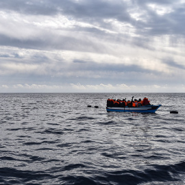 08/03/22. Embarcación de migrantes frente a la costa de Libia a 5 de marzo de 2022.