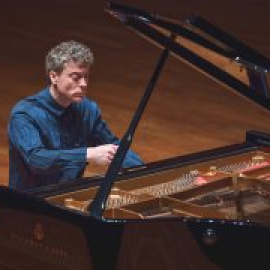 Paul Lewis il·lumina Beethoven