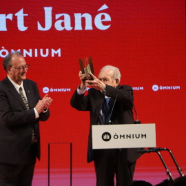 Albert Jané rep el 56è premi d'Honor de les Lletres Catalanes.