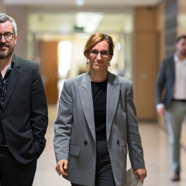 La ministra de Sanidad, Mónica García, y el secretario de Estado de Sanidad, Javier Padilla, a su llegada a una rueda de prensa tras el pleno del Consejo Interterritorial del Sistema Nacional de Salud (CISNS), en la sede del Ministerio