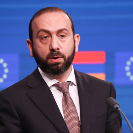 21/06/2024 El Ministro de Asuntos Exteriores de Armenia, Ararat Mirzoyan, habla durante una rueda de prensa en Bruselas. Foto de archivo.