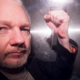 Julian Assange, el hacker que desnudó al imperio