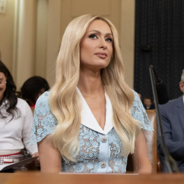 La empresaria , modelo y actriz estadounidense Paris Hilton comparece ante una sesión del Comité de Medios y Arbitrios, este miércoles en el Capitolio, Washington.