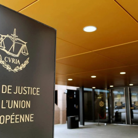 Dominio Público - Una sentencia del Tribunal de Justicia de la Unión Europea, afirma que un Estado tiene el derecho de imponer pérdidas a sus acreedores