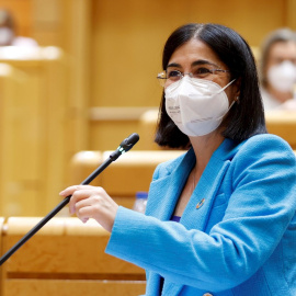 22/06/2021.- La ministra de Sanidad, Carolina Darias, interviene en la sesión de control al Gobierno celebrada este martes en el Senado.