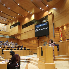 09/12/2021.- La ministra de Hacienda, María Jesús Montero, comparece ante el pleno en el Senado que debate este jueves los vetos presentados al proyecto de ley de presupuestos generales del Estado de 2022. EFE/David Fernández