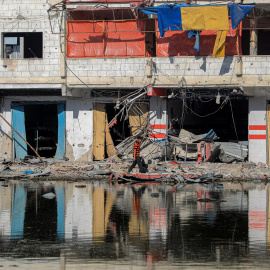 Edificios destruidos en la ciudad de Jan Yunis, en la Franja de Gaza, a 30 de junio de 2024.