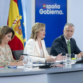 Teresa Ribera, Pilar Alegría y Ángel Víctor Torres, este martes en Moncloa.