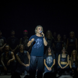 El músico, productor, y director de escena, Nacho Cano, interviene durante el pase gráfico de ‘Malinche’, en el recinto ferial de la Feria de Madrid.