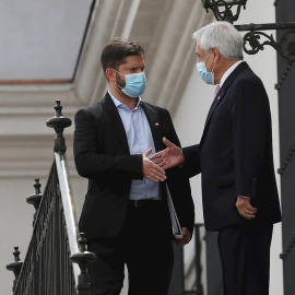 20/12/2021 El presidente de Chile Sebastián Piñera recibe al presidente electo Gabriel Boric, en el Palacio de La Moneda, en Santiago (Chile)