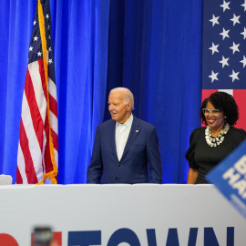 El actual presidente y candidato demócrata para las elecciones estadounidenses, Joe Biden, en un acto de campaña este viernes en Detroit, Michigan.