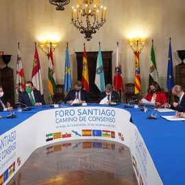 23/11/2021Reunión de los presidentes autonómicos en la ‘Cumbre de Santiago de Compostela' para fijar una posición común en la negociación sobre el sistema de financiación autonómico