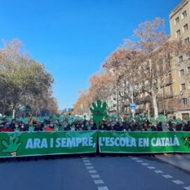 La capçalera de la manifestació al passeig de Sant Joan de Barcelona.