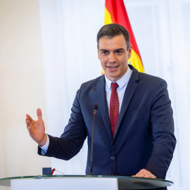 El presidente del Gobierno, Pedro Sánchez, en una rueda de prensa en Tallin (Estonia) este martes 6 de julio.