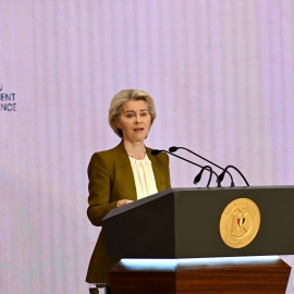 17/07/2024 La Presidenta de la Comisión Europea, Ursula von der Leyen, interviene durante la Conferencia de Inversión Egipto-UE. Imagen de archivo.