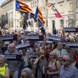 13 de julio de 2024. Cientos de personas durante una manifestación para pedir la aplicación de la amnistía, a 13 de julio de 2024, en Barcelona.