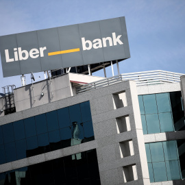 Fachada de la sede central de Liberbank, en Madrid (España).