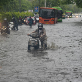 Las lluvias en el oeste de India dejan ya 138 fallecidos y casi 90.000 evacuados