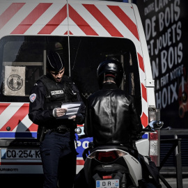 Policía París