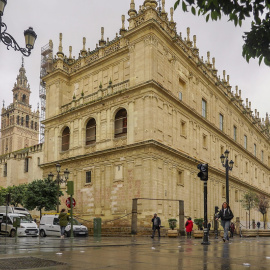 25/3/22-Imagen de la Avenida de la Constitución con la Catedral y la Giralda, a 15 de marzo de 2022, en Sevilla.