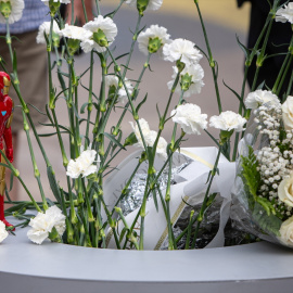 17 de agosto de 2024. Flores del homenaje a las víctimas de los atentados en Barcelona el 17 de agosto de 2017.