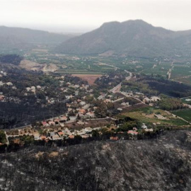 Vista aérea de la zona afectada por el incendio en Llutxent. / Unidad Militar de Emergencias (UME)