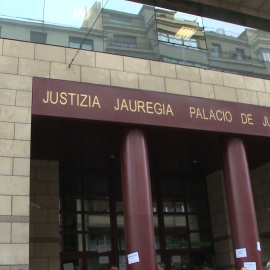 Fachada de los Juzgados de Bilbao en una imagen de  archivo.