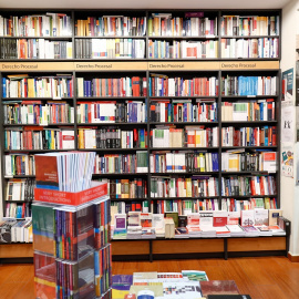 22/2/22-Interior de una librería independiente, en Madrid, (España), a 13 de noviembre de 2020.