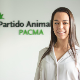 La candidata de PACMA en las elecciones a la Junta de Andalucía, Cristina García.