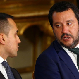 Di Maio (izq) y Salvini. / REUTERS / TONY GENTILE