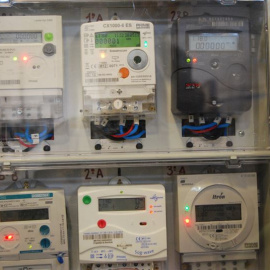 Los nuevos contadores eléctricos 'inteligentes' para el recibo de la luz por horas. E.P.