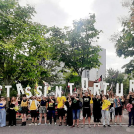 Más de un centenar de personas se manifiestan en Santander por unas "fiestas sin torturas" y piden la abolición a la tauromaquia