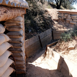 09/04/2023 - Accés al refugi antiaeri que s'ha recuperat a les trinxeres dels Tossals de Montgai, a la Noguera.